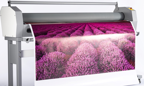 Uppgraderade axelk&aring;por och h&aring;llare kan enkelt l&aring;sas och laddas media