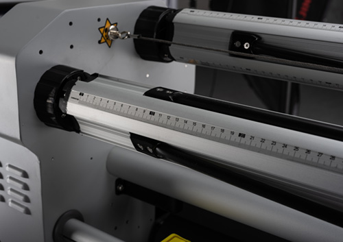 MEFU MF1700-F2 pistik ja m&auml;ngige kuuma ja k&uuml;lma laminaatorit