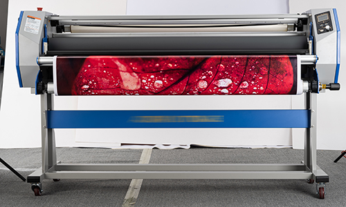 Suureformaadiline rulllaminaator &uuml;lemise soojendusega rulliga MF1700-A1 PRO