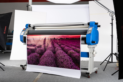 wide format roll to roll laminator with precise cutter in Malaysia