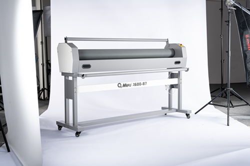 1.5m width maual roll laminator in India MF1600-B7