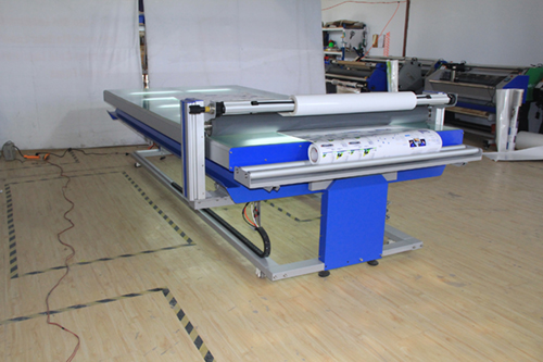 flat label applicator machine for glass surface