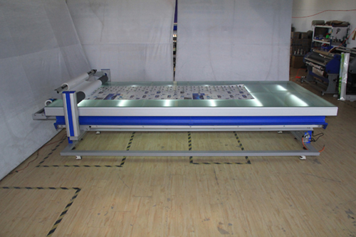 Flatbed laminator for signage and KT board in Germany