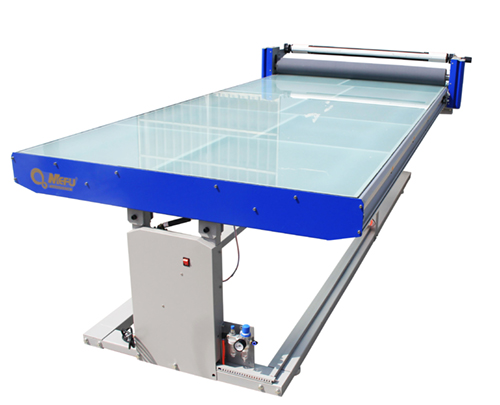 1600mm width flatbed laminator with side tray in the USA
