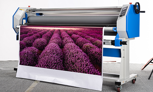 Automaatne laminaator t&auml;pse l&otilde;ikuriga Iirimaal