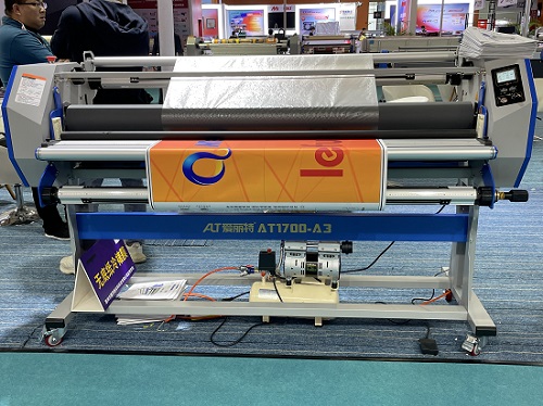 64 inch heat assisted laminator with glue-free 130mm silicon roller