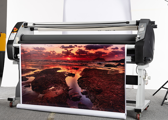 Mefu v&auml;rmebassist rullaminator med ny ABS-t&auml;ckning