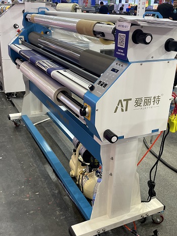 160cm wide format roll laminator with precise cutter