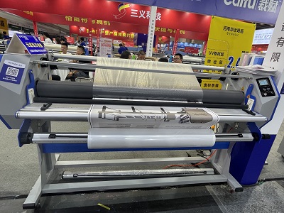 automatic hot and cold laminator with precise cutter in Canada