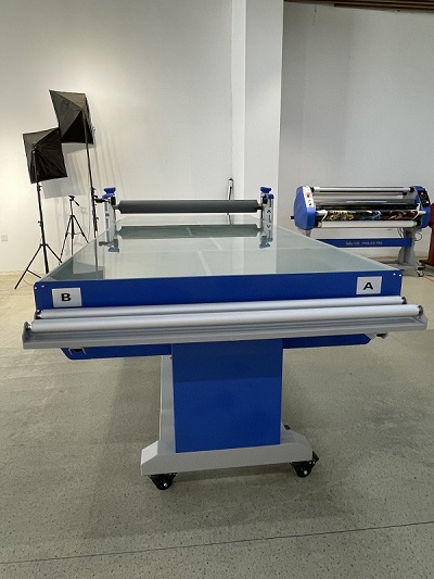 China factory flatbed laminator for PVC board 1.6m width