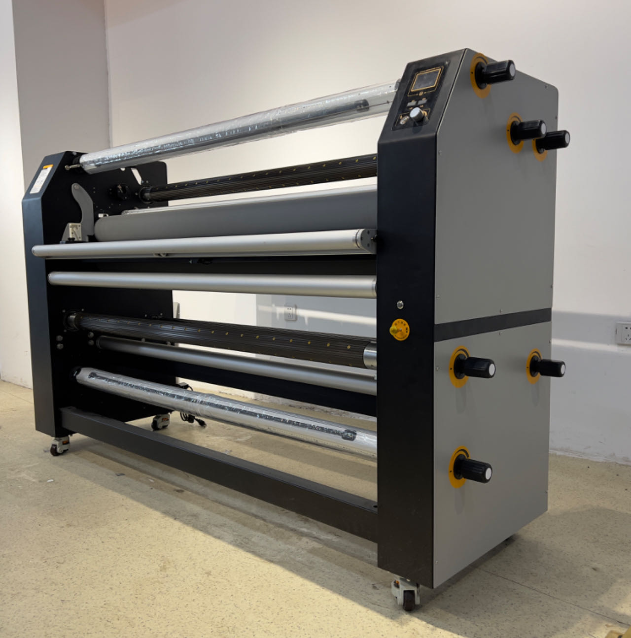 high speed 50m/min industrial laminator with air shafts